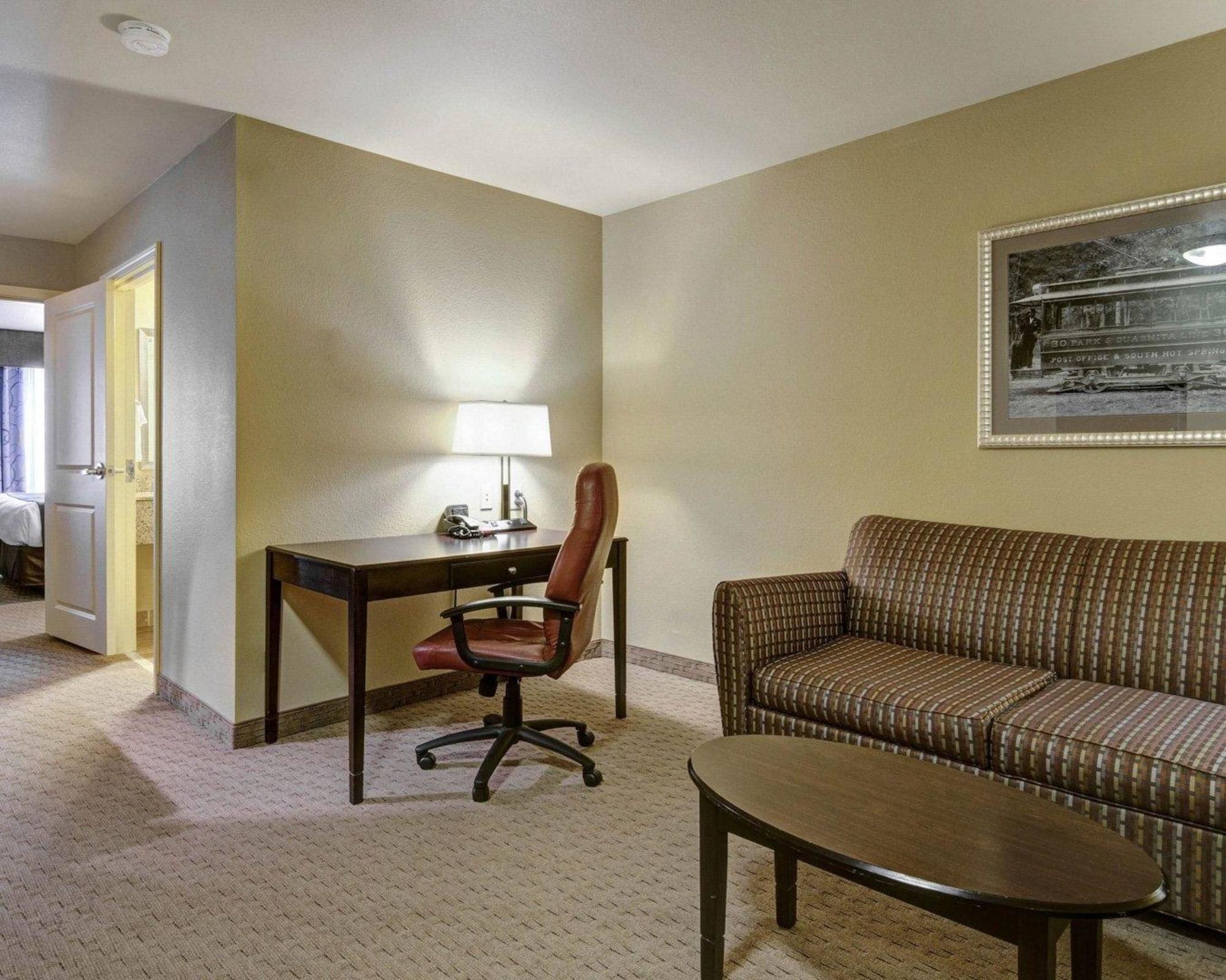 Comfort Suites Near Hot Springs Park Luaran gambar