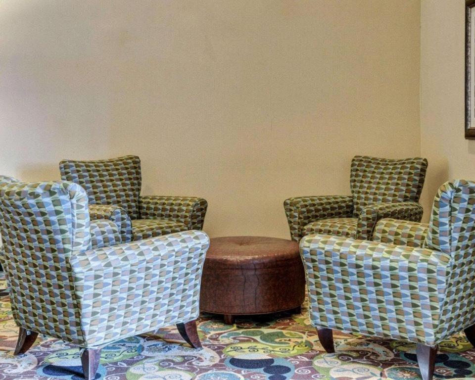 Comfort Suites Near Hot Springs Park Luaran gambar